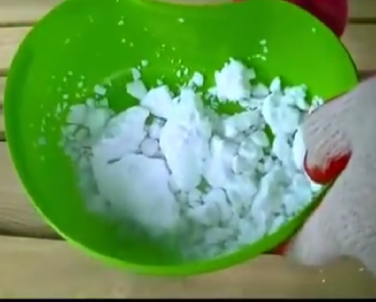 Kuru Buz Nasıl Yapılır