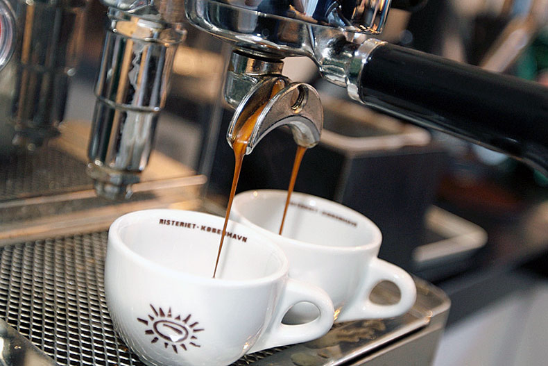 Espresso Makinesi Nasıl Kullanılır